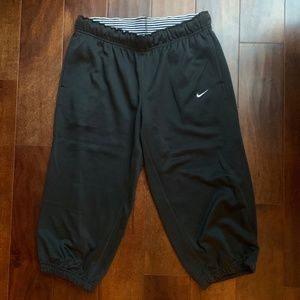 Nike cropped track pants (M)
